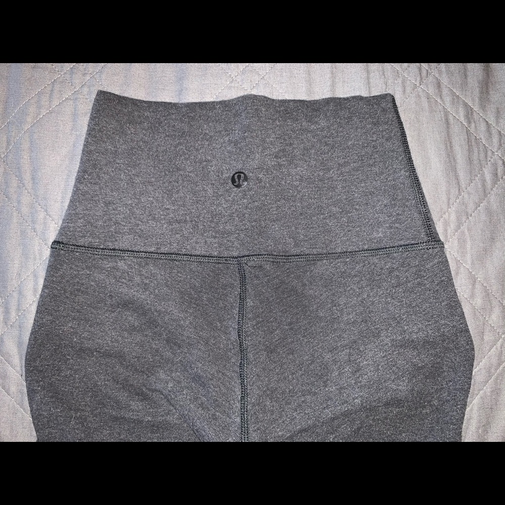 High-Waisted Dark grey leggings